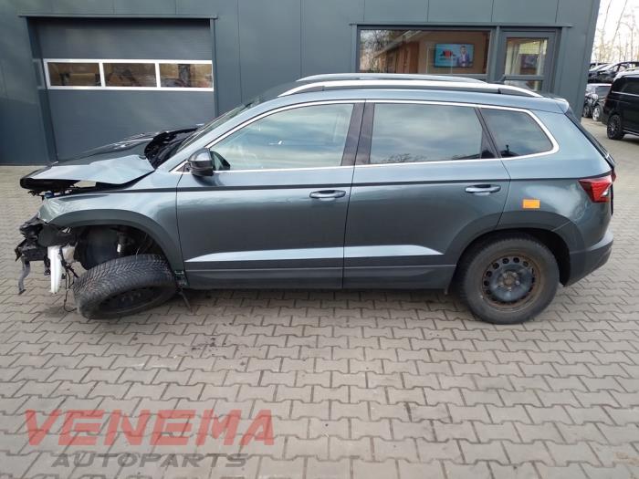 Skoda Karoq 1.0 TSI 12V Samochód złomowany (2020, Szary)