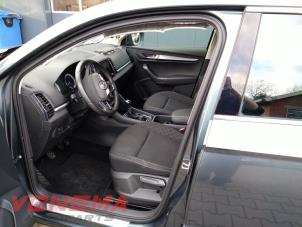 Skoda Karoq 1.0 TSI 12V Samochód złomowany (2020, Szary)