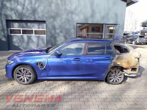 BMW 3 serie Touring 330e xDrive 2.0 TwinPower Turbo 16V Épave (2022, Bleu)