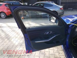 BMW 3 serie Touring 330e xDrive 2.0 TwinPower Turbo 16V Épave (2022, Bleu)
