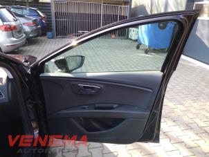 Seat Leon ST 1.6 TDI 16V Samochód złomowany (2018, Metalik, Purpurowy)