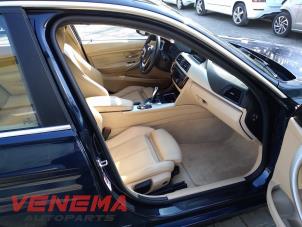 BMW 3 serie Touring 320d 2.0 16V Épave (2016, Métallisé, Bleu)