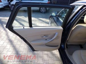 BMW 3 serie Touring 320d 2.0 16V Épave (2016, Métallisé, Bleu)