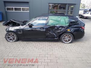 BMW 3 serie Touring 320e xDrive 2.0 TwinPower Turbo 16V Vehículo de desguace (2022, Negro)