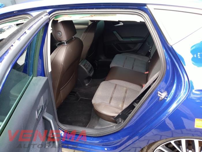 Seat Leon 1.5 TSI 16V Épave (2021, Bleu)