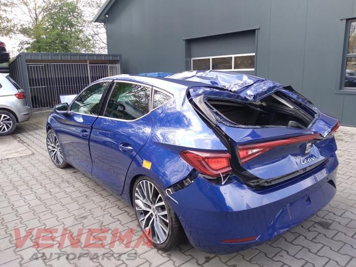 Seat Leon 1.5 TSI 16V Épave (2021, Bleu)