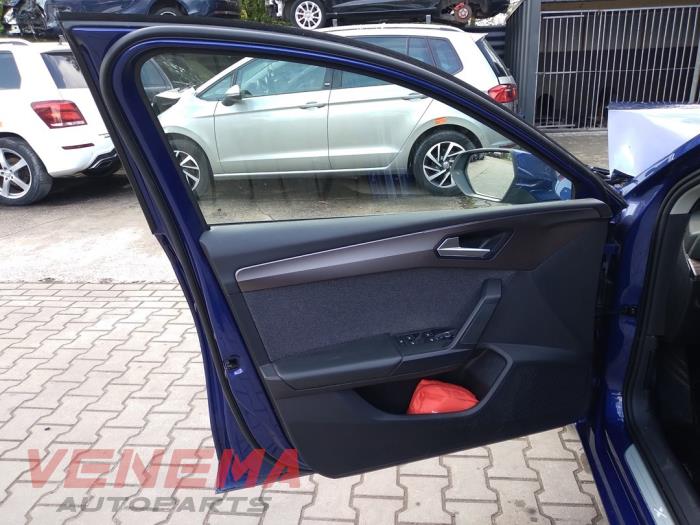 Seat Leon 1.5 TSI 16V Épave (2021, Bleu)