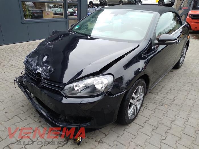Volkswagen Golf VI Cabrio 1.4 TSI 122 16V Samochód złomowany (2013, Czarny)