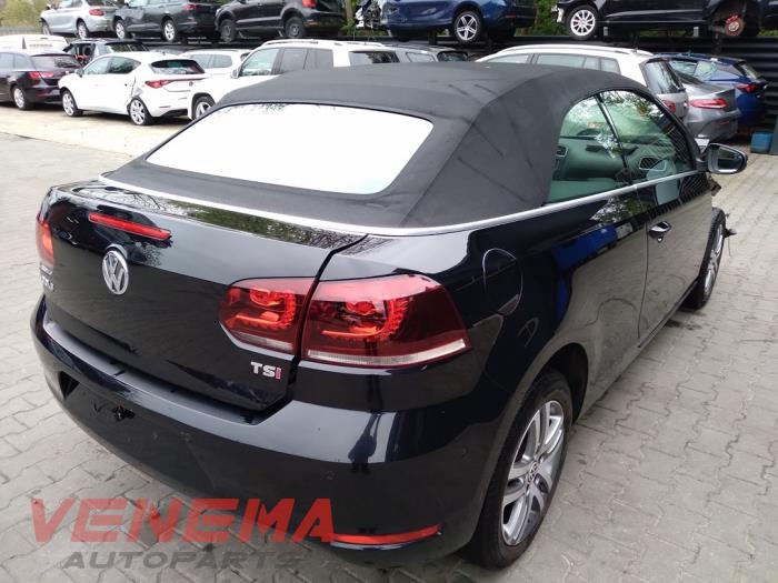 Volkswagen Golf VI Cabrio 1.4 TSI 122 16V Samochód złomowany (2013, Czarny)