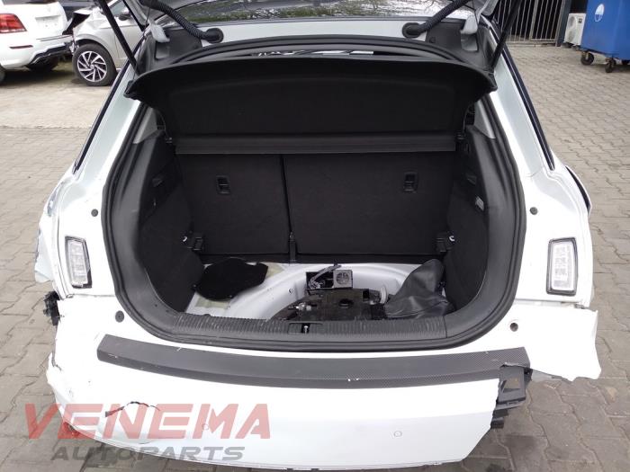 Audi A1 Sportback 1.4 TFSI ACT 16V Épave (2015, Blanc)