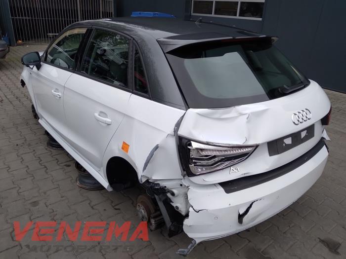 Audi A1 Sportback 1.4 TFSI ACT 16V Épave (2015, Blanc)