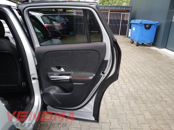 Mercedes GLA 1.3 200 Turbo 16V Épave (2022, Gris)