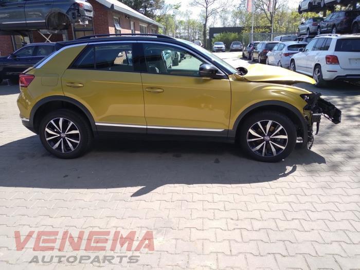 Volkswagen T-Roc I 1.5 TSI 16V Samochód złomowany (2020, Zólty)