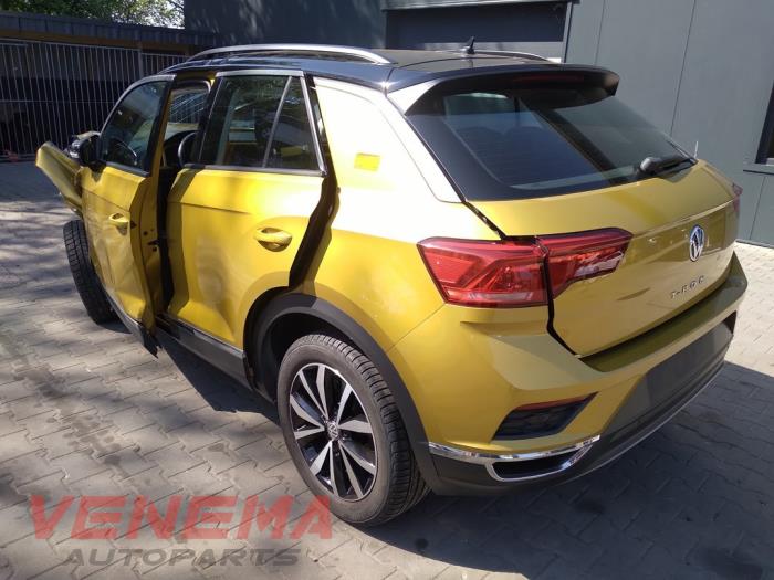 Volkswagen T-Roc I 1.5 TSI 16V Samochód złomowany (2020, Zólty)