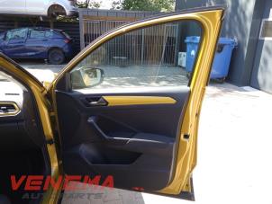 Volkswagen T-Roc I 1.5 TSI 16V Samochód złomowany (2020, Zólty)