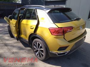 Volkswagen T-Roc I 1.5 TSI 16V Samochód złomowany (2020, Zólty)