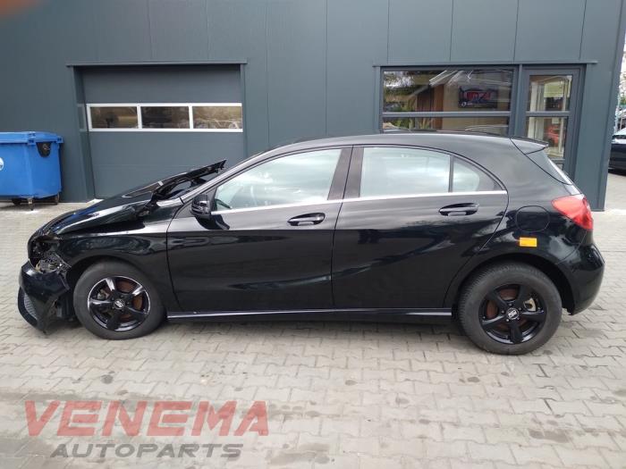 Mercedes A-Klasse Salvage vehicle (2015)