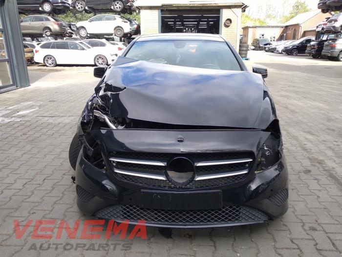 Mercedes A-Klasse Salvage vehicle (2015)