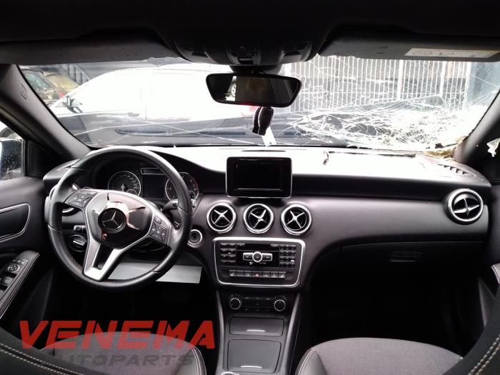 Mercedes A-Klasse Salvage vehicle (2015)