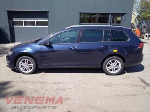 Volkswagen Golf VII Variant 1.6 TDI BlueMotion 16V Épave (2016, Bleu)