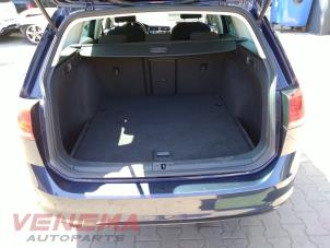 Volkswagen Golf VII Variant 1.6 TDI BlueMotion 16V Épave (2016, Bleu)