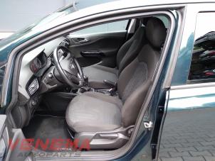 Opel Corsa E 1.2 16V Épave (2015, Vert)