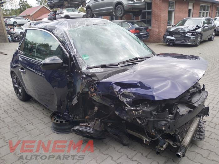 Opel Adam 1.0 Ecotec 12V SIDI Turbo Samochód złomowany (2017, Niebieski)