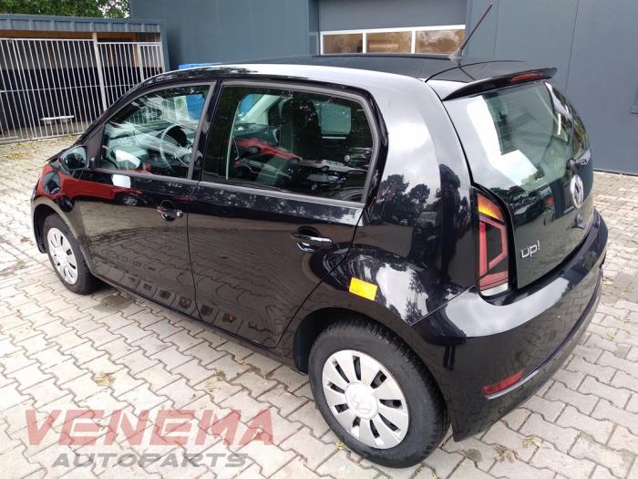 Volkswagen Up! 1.0 12V 75 Samochód złomowany (2018, Metalik, Czarny)