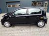 Volkswagen Up! 1.0 12V 75 Samochód złomowany (2018, Metalik, Czarny)