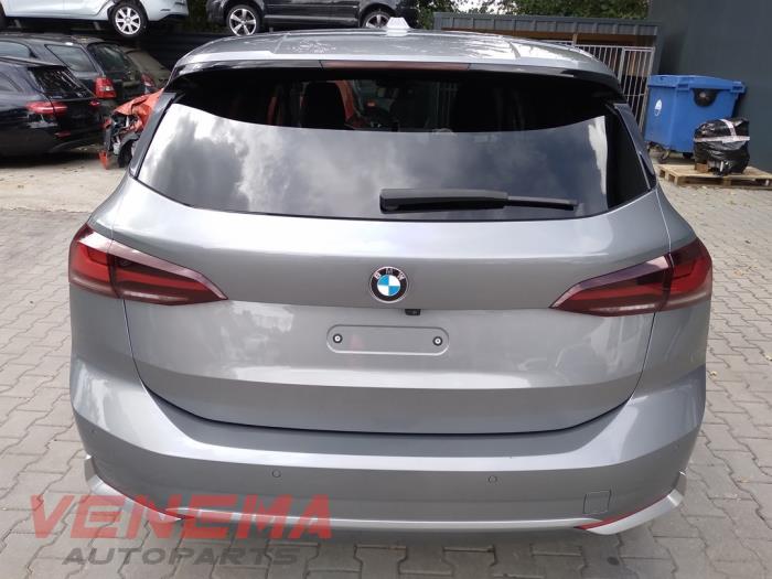BMW 2 serie Active Tourer 218i 1.5 TwinPower Turbo 12V Samochód złomowany (2024, Szary)