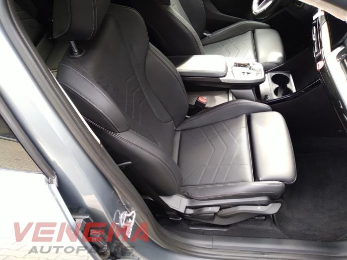 BMW 2 serie Active Tourer 218i 1.5 TwinPower Turbo 12V Samochód złomowany (2024, Szary)