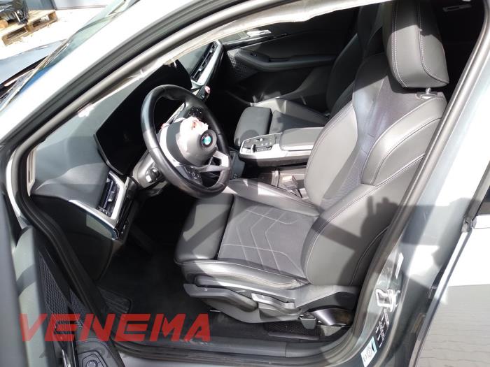 BMW 2 serie Active Tourer 218i 1.5 TwinPower Turbo 12V Samochód złomowany (2024, Szary)