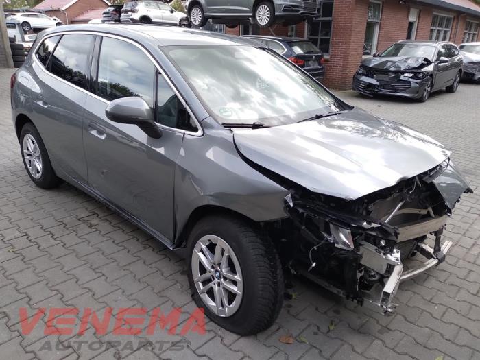 BMW 2 serie Active Tourer 218i 1.5 TwinPower Turbo 12V Samochód złomowany (2024, Szary)