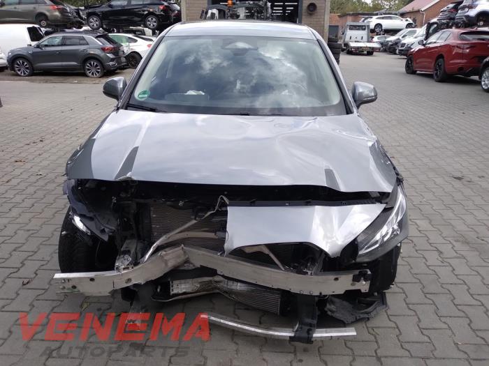 BMW 2 serie Active Tourer 218i 1.5 TwinPower Turbo 12V Samochód złomowany (2024, Szary)