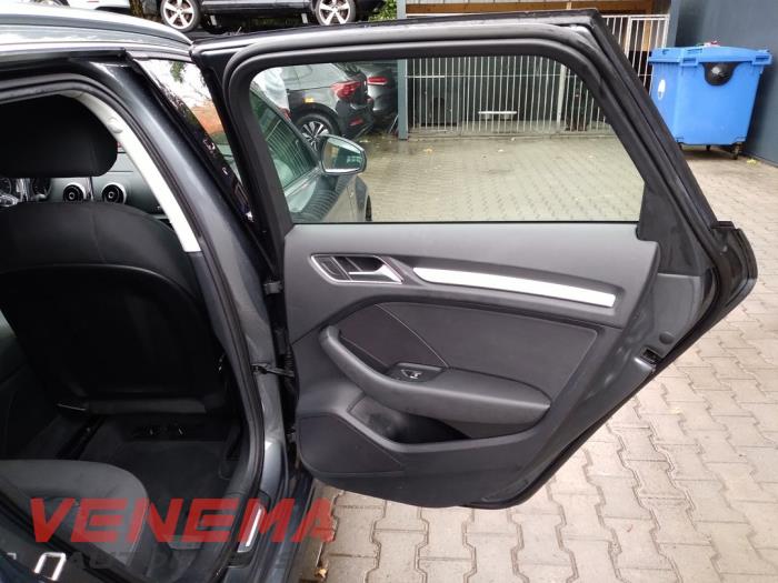 Audi A3 Sportback 1.4 TFSI 16V e-tron Samochód złomowany (2015, Szary)