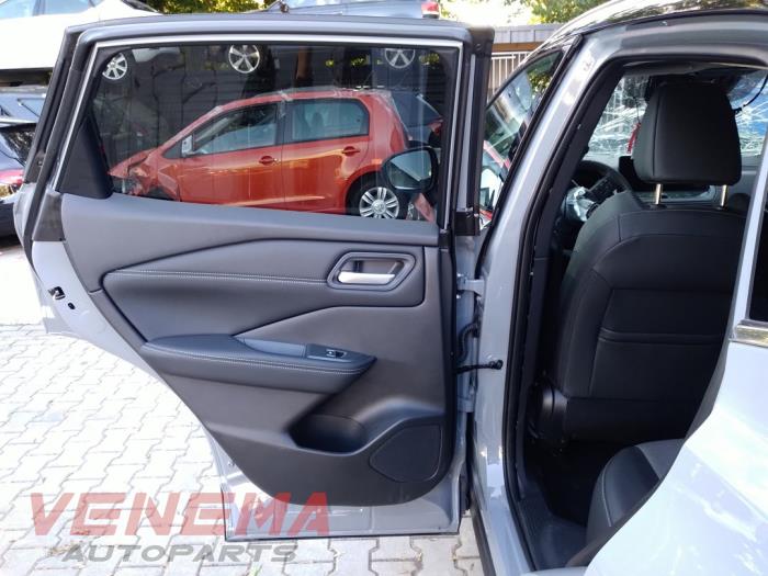 Nissan Qashqai 1.3 DIG-T MHEV 16V Samochód złomowany (2025, Szary)