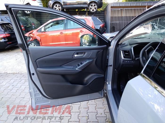 Nissan Qashqai 1.3 DIG-T MHEV 16V Samochód złomowany (2025, Szary)