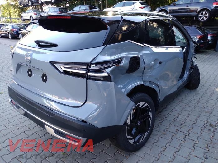 Nissan Qashqai 1.3 DIG-T MHEV 16V Samochód złomowany (2025, Szary)