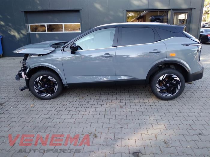 Nissan Qashqai 1.3 DIG-T MHEV 16V Samochód złomowany (2025, Szary)