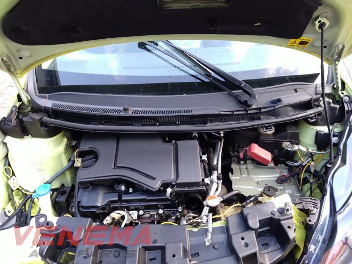 Toyota Aygo 1.0 12V VVT-i Samochód złomowany (2017, Zólty)