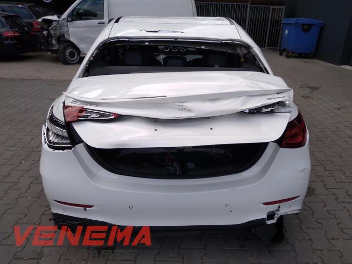 Mercedes C C-200 1.5 EQ Boost 4-Matic Samochód złomowany (2024, Bialy)