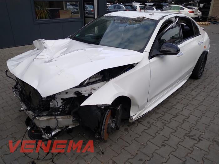Mercedes C C-200 1.5 EQ Boost 4-Matic Samochód złomowany (2024, Bialy)