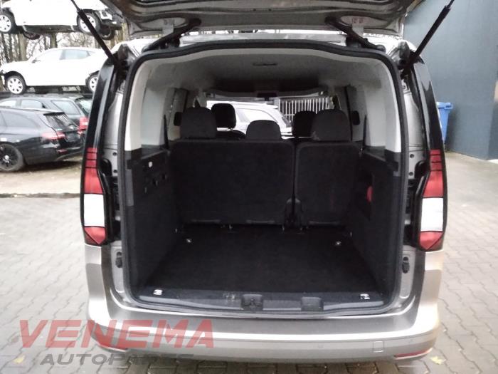 Volkswagen Caddy Combi V 2.0 TDI BlueMotionTechnology Samochód złomowany (2021, Metalik, Bez)