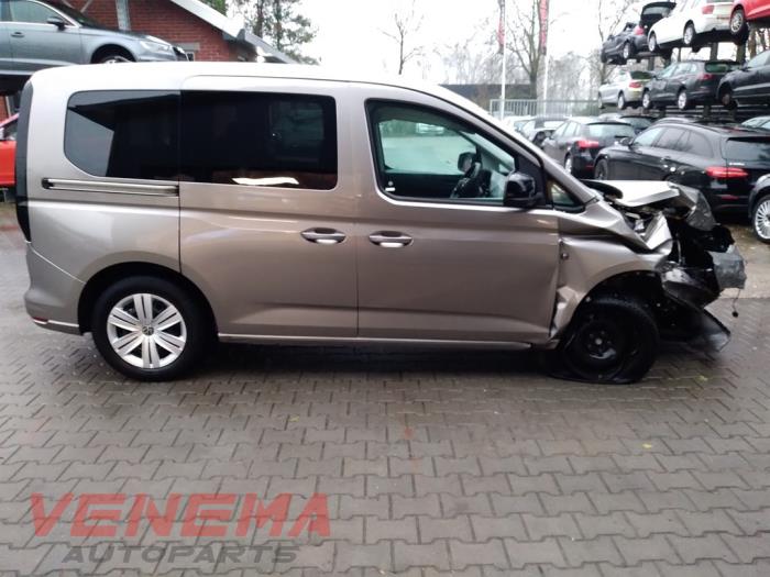Volkswagen Caddy Combi V 2.0 TDI BlueMotionTechnology Samochód złomowany (2021, Metalik, Bez)
