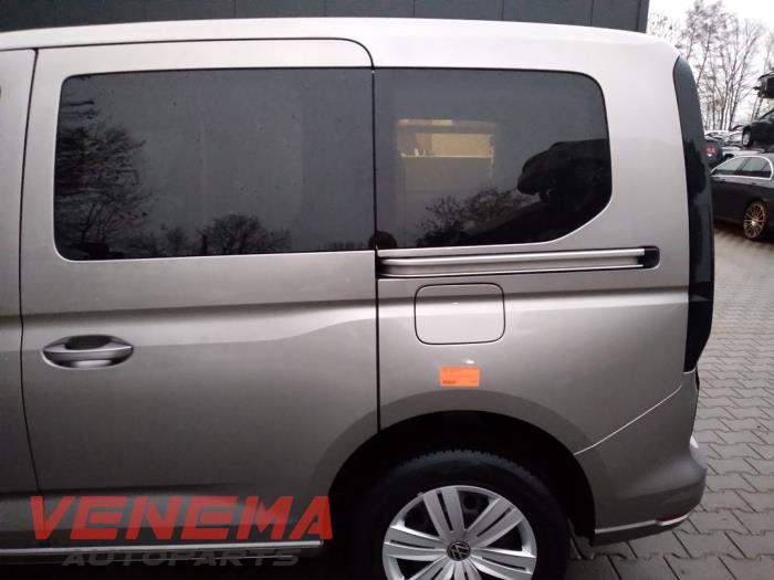 Volkswagen Caddy Combi V 2.0 TDI BlueMotionTechnology Samochód złomowany (2021, Metalik, Bez)