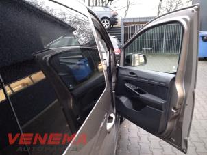 Volkswagen Caddy Combi V 2.0 TDI BlueMotionTechnology Samochód złomowany (2021, Metalik, Bez)