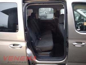Volkswagen Caddy Combi V 2.0 TDI BlueMotionTechnology Samochód złomowany (2021, Metalik, Bez)