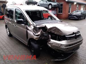 Volkswagen Caddy Combi V 2.0 TDI BlueMotionTechnology Samochód złomowany (2021, Metalik, Bez)
