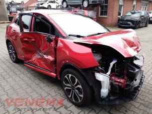 Ford Puma 1.0 Ti-VCT EcoBoost mHEV 12V Épave (2022, Métallisé, Rouge)