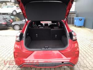 Ford Puma 1.0 Ti-VCT EcoBoost mHEV 12V Épave (2022, Métallisé, Rouge)